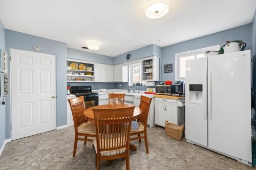 2738 Oak Park Ave, Forest View IL 60402-2535 exterior