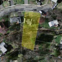 20 Selwyn Rd, Newton MA  02461-2124 aerial view
