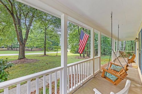 110 Pond Dr, Stockbridge GA 30281-5192 exterior