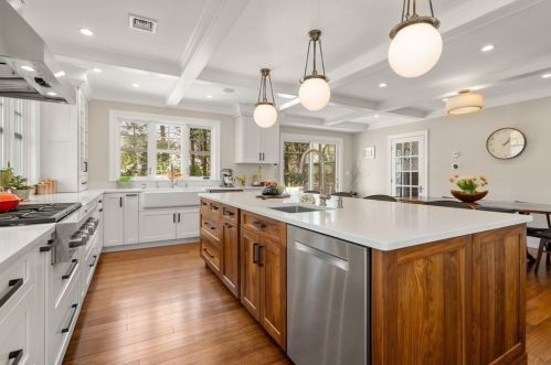 28 Sheffield Rd, Newton, MA 02460-2119