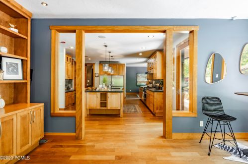 2505 Bear Holw Dr, Park City UT 84098-8524 exterior