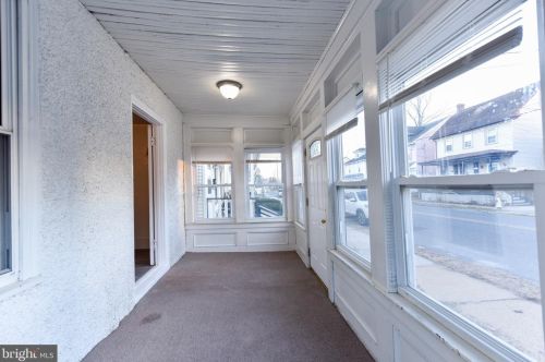 60 Barber Ave, West Deptford NJ  08096-2435 exterior