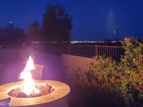 10015 6 Pl, Phoenix AZ 85085 exterior