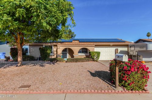 3736 Charter Oak Rd, Phoenix, AZ 85032-7370