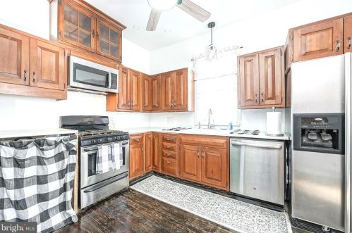 313 Elm St, West Deptford NJ 08093-1336 exterior