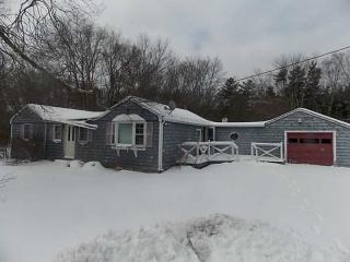 32 Francis St, Rehoboth, MA 02769-2636