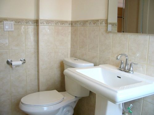 339 Waltham St, Newton MA 02465-1730 exterior