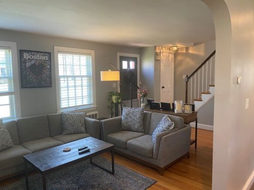 379 Cedar St, Dedham MA 02026-3221 exterior