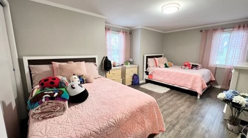 11 Grove Ave, Montgomery MA  01085-1308 exterior