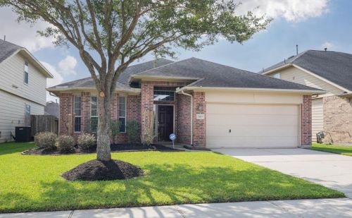 7427 Boerne Creek Dr, Richmond TX  77407-5044 exterior