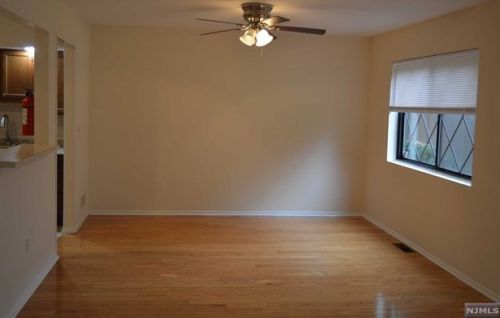 117 Broadway, Cresskill NJ  07626-2150 exterior