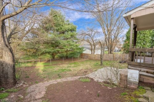 35 Fairview Ave, Milford NJ 08848-1006 exterior