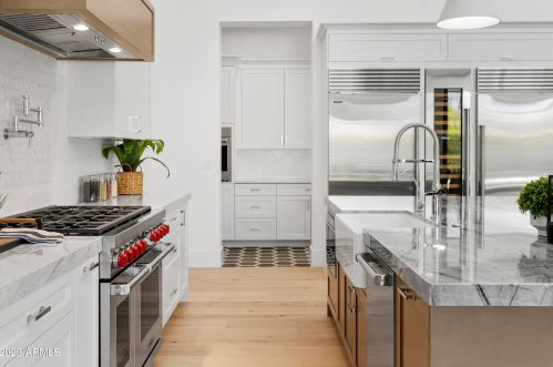 222 Belmont Ave, Phoenix AZ  85021-7229 exterior