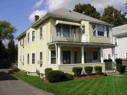 1565 Washington St, Newton, MA 02465-2222