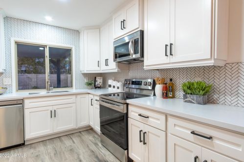 3808 Acoma Dr, Phoenix AZ 85032-4759 exterior