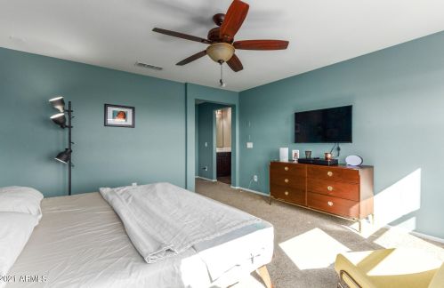 1759 Desperado Way, Phoenix AZ 85085-6327 exterior