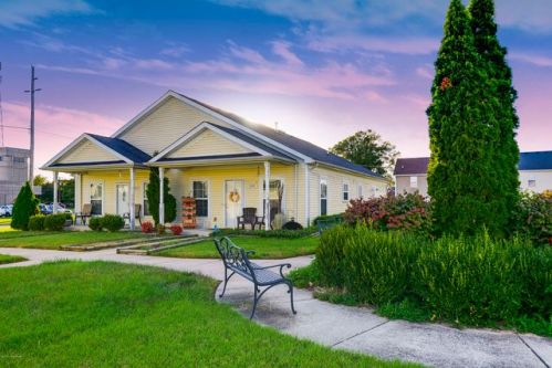 1604 Frank Stanley Sr Ct, Louisville, KY 40211-4354