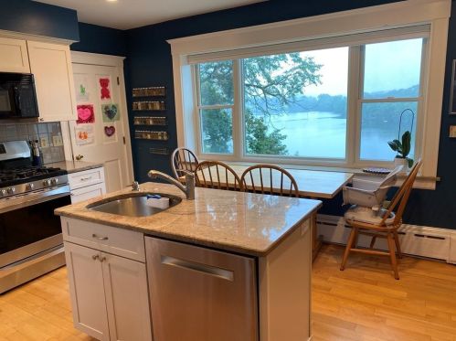 244 Pleasant St, Arlington MA  02476-8134 exterior