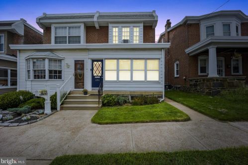 484 Markle St, Philadelphia, PA 19128-3608