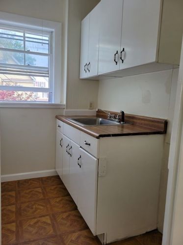 67 Winsor St, New Bedford MA 02744-1843 exterior