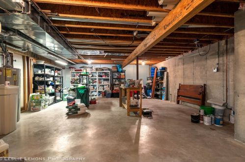 205 Maplewood Dr, Sycamore IL 60178-1154 exterior