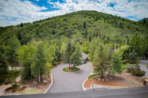 7794 Pinebrook Rd, Park City UT 84098-5348 exterior