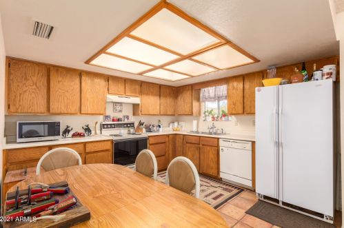 35220 3rd Ave, Phoenix AZ 85027-5908 exterior