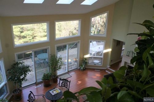 209 Wilson Dr, Cresskill NJ  07626-1711 exterior