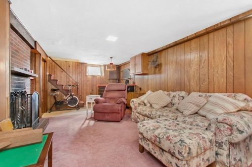 168 Linwood Ave, Newton MA 02460-1429 exterior