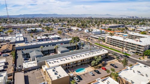 2939 36th St, Phoenix AZ  85018-7455 exterior