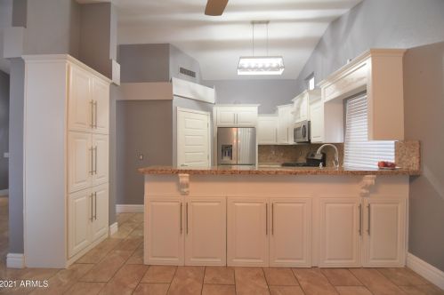 1932 Alta Vista Rd, Phoenix AZ 85041-5443 exterior