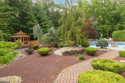 9 Tuscany Dr, Jackson Twp NJ  08527-3169 exterior