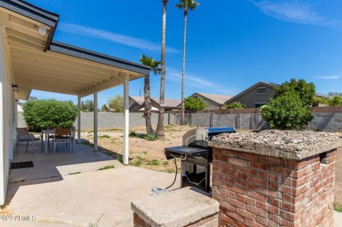 17621 18 Dr, Phoenix AZ 85007-2432 exterior