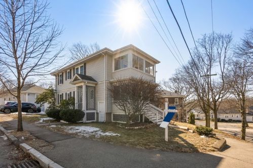 44 Barham Ave, Quincy MA 02171-2711 exterior