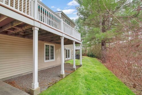 403 Browning Ln, Worcester MA 01609-1163 exterior