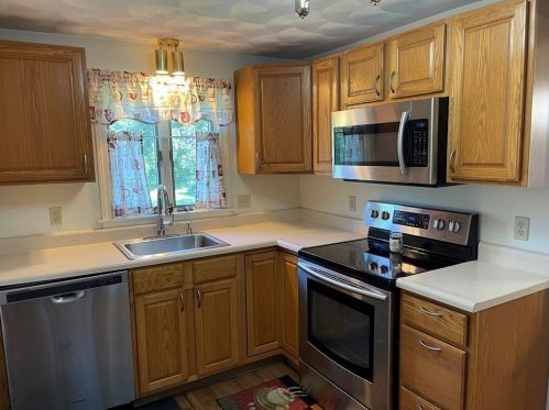 63 Oak St, Seekonk MA  02771-5212 exterior