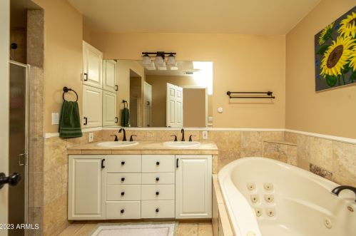 8153 1st Ave, Phoenix AZ 85003-2607 exterior