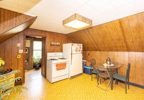 20 St, Taunton MA 02780-4392 exterior