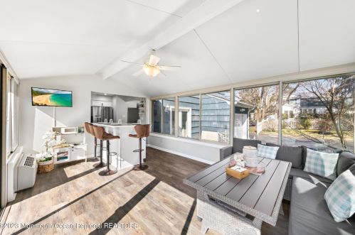 450 Branch Ave, Little Silver NJ  07739-1111 exterior