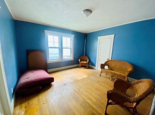 7 Kendall St, Worcester MA 01605-2715 exterior