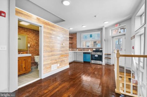 1815 20 St, Philadelphia PA 19145-2048 exterior