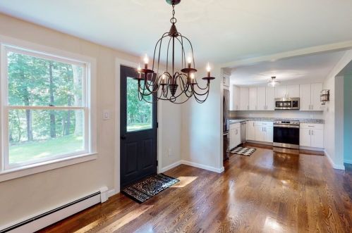 267 Sandy Hill Dr, Marshfield MA  02050-2708 exterior