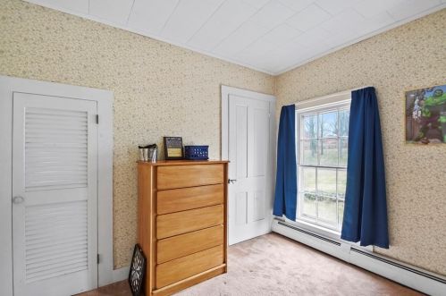 90 Mechanic St, Barre MA exterior