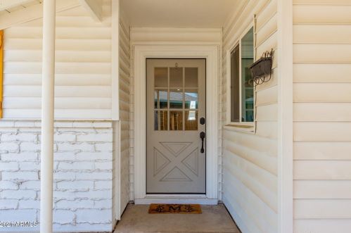 2125 Berridge Ln, Phoenix, AZ 85015-1948