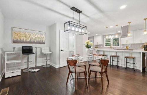 2022 Deren Way, Atlanta GA  30345-3710 exterior