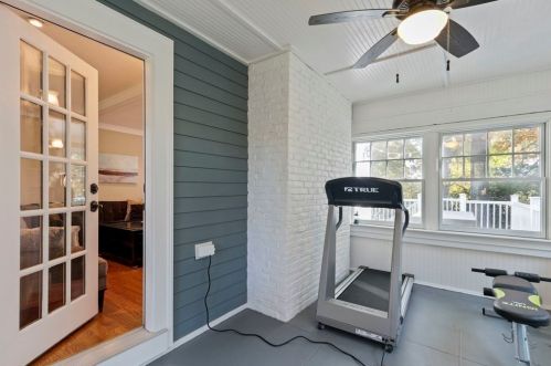 82 Day St, Newton MA 02466-2906 exterior