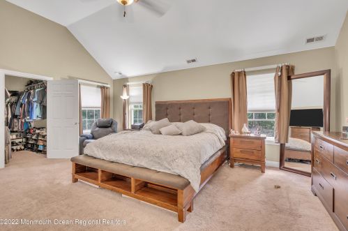 21 Tuscany Dr, Jackson Twp NJ 08527-3168 exterior