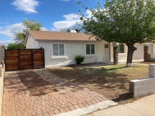 7148 Devonshire Ave, Phoenix, AZ 85033-3126