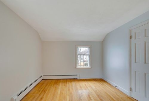 363 Greenlodge St, Dedham MA 02026-6223 exterior