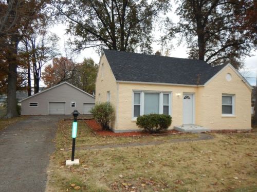 1525 Rangeland Rd, Louisville, KY 40219-5405